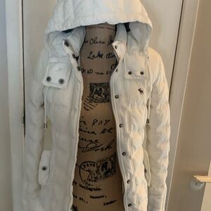 Abercrombie & Fitch White Puffer Jacket